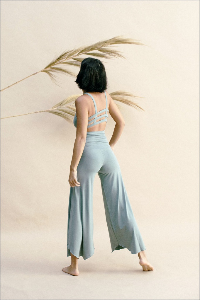 Layla Flares